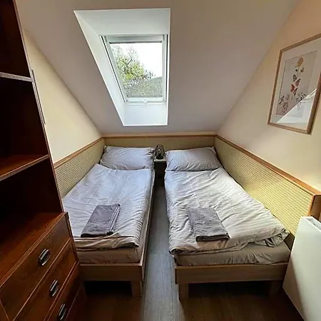 Bunkr Karlstejn - Modry Dum Отель